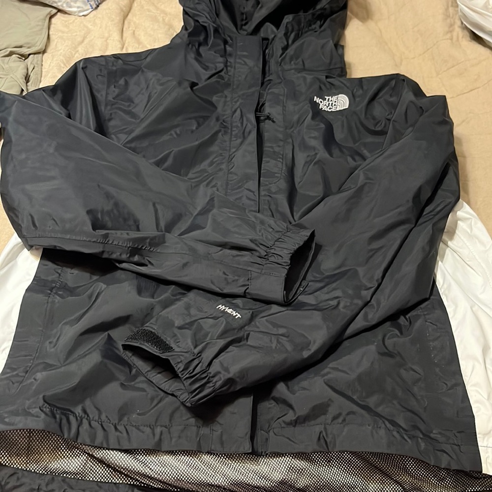 Womens XL north face rain jacket great condition